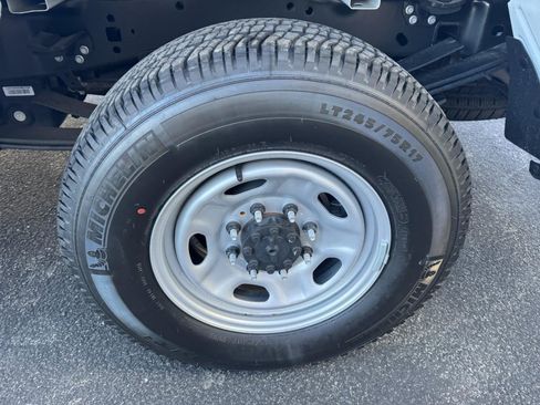 New 2023 Ford F350 XL w/ XL Chrome Package image 6