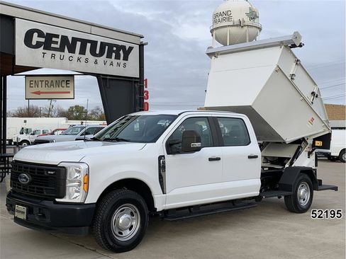Used 2023 Ford F250 XL image 1