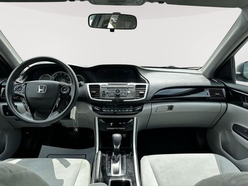 Certified 2017 Honda Accord LX image 19