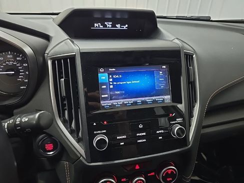 Used 2023 Subaru Crosstrek 2.0i Premium AWD/4WD image 25