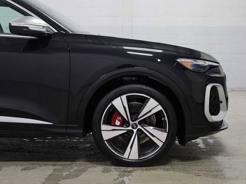 Certified 2025 Audi SQ5 Premium Plus w/ Premium Plus Package image 11