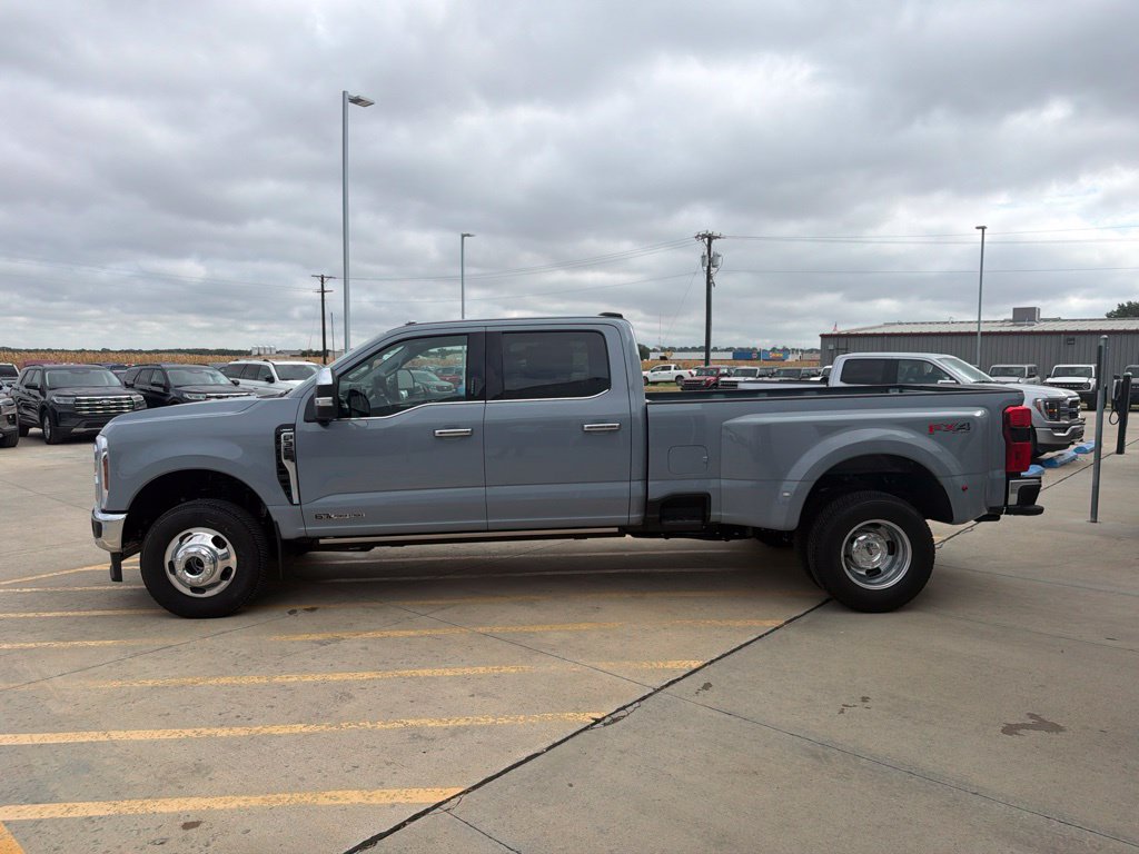 New 2026 Ford F350 Lariat w/ Lariat Premium Package AWD/4WD image 4
