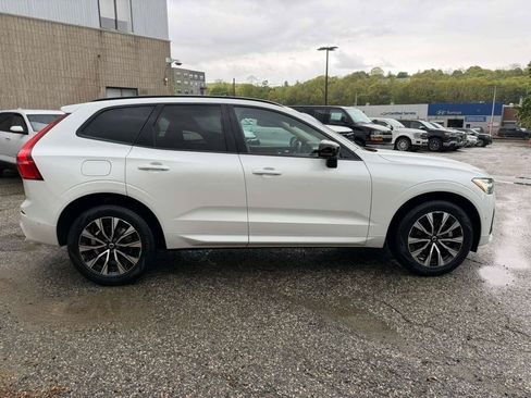 Used 2024 Volvo XC60 B5 Plus w/ Protection Package Premier AWD/4WD image 7