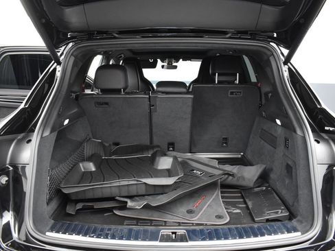 Used 2023 Porsche Cayenne GTS image 28