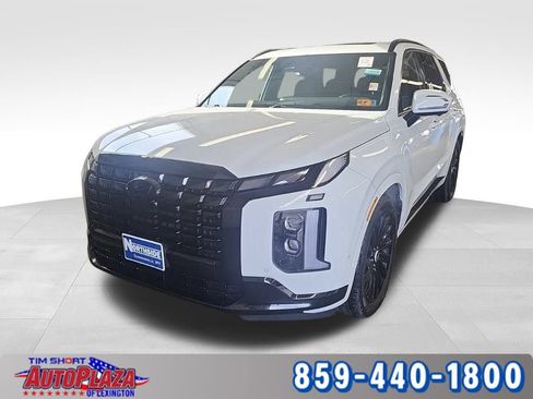 Used 2024 Hyundai Palisade Calligraphy image 3