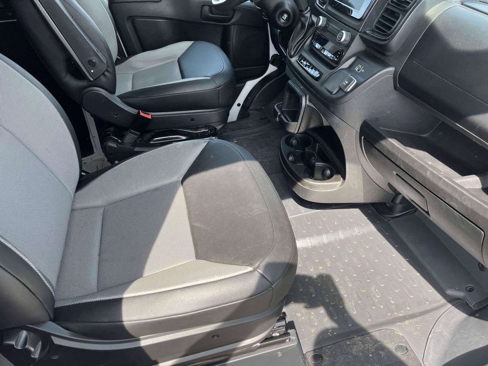 Used 2025 RAM ProMaster 2500 w/ Convenience Group FWD image 21