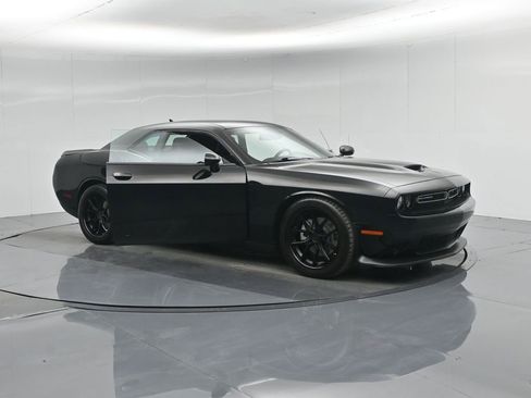 Used 2023 Dodge Challenger GT w/ Plus Package image 33
