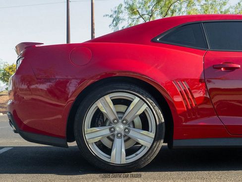 Used 2013 Chevrolet Camaro ZL1 image 10