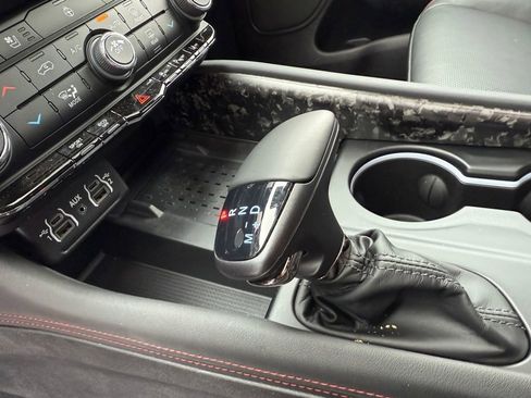 Used 2025 Dodge Durango R/T image 24