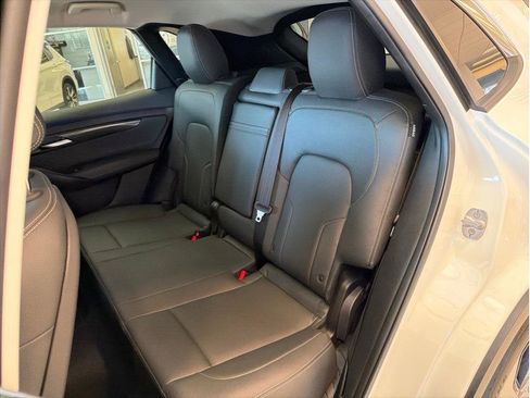 Used 2024 VinFast VF 8 Eco image 19