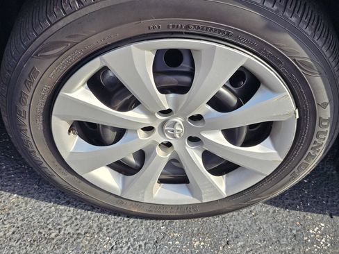 Used 2025 Toyota Corolla LE FWD image 23