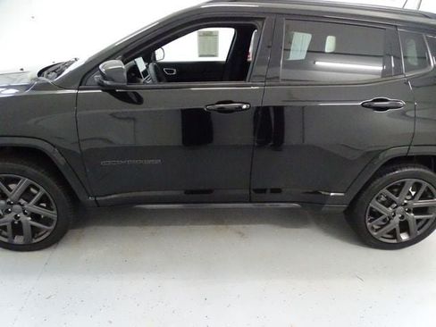 Certified 2024 Jeep Compass Limited w/ High Altitude Package AWD/4WD image 19