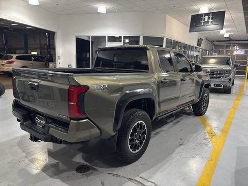 Used 2024 Toyota Tacoma TRD Off-Road w/ TRD Off Road Upgrade Package image 9