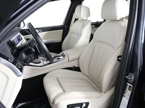 Used 2022 BMW X5 M50i AWD/4WD image 35