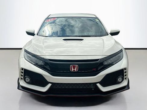 Used 2019 Honda Civic Type R image 4