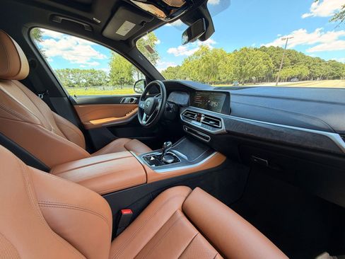 Used 2022 BMW X5 xDrive40i w/ Premium Package AWD/4WD image 21