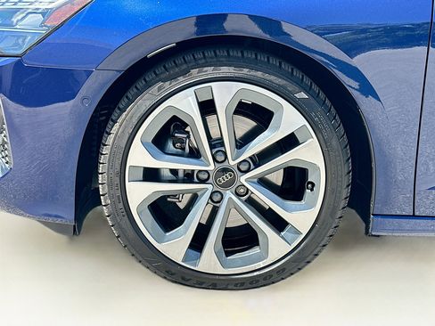 Used 2025 Audi A3 2.0T Premium Plus w/ Premium Plus Package image 39