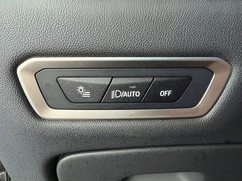 Used 2024 BMW X7 xDrive40i w/ Premium Package image 13