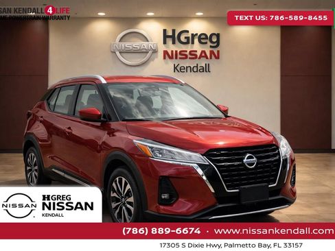 Used 2023 Nissan Kicks SV FWD image 1