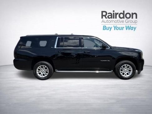 Used 2015 GMC Yukon XL SLT w/ Open Road Package AWD/4WD image 8