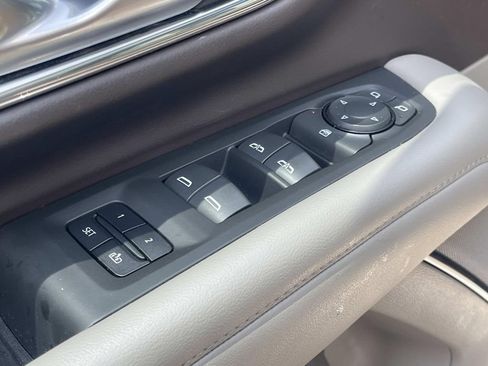 Used 2022 Chevrolet Tahoe LT RWD image 30