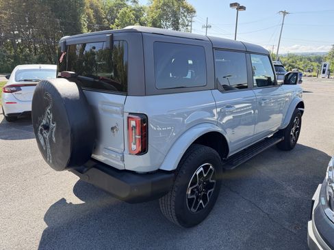 Used 2024 Ford Bronco Outer Banks AWD/4WD image 7