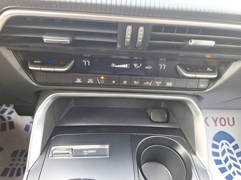 Used 2025 MAZDA CX-90 3.3 Turbo w/ Select Package image 32