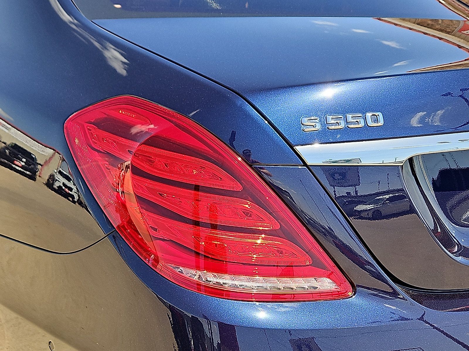 Used 2015 Mercedes-Benz S 550 Sedan image 8