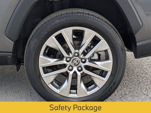 Used 2025 Chevrolet Silverado 1500 LTZ w/ Z71 Off-Road Package AWD/4WD image 13