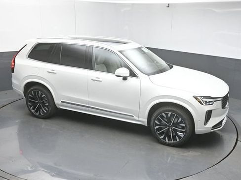 New 2026 Volvo XC90 B6 Ultra w/ Protection Package image 42
