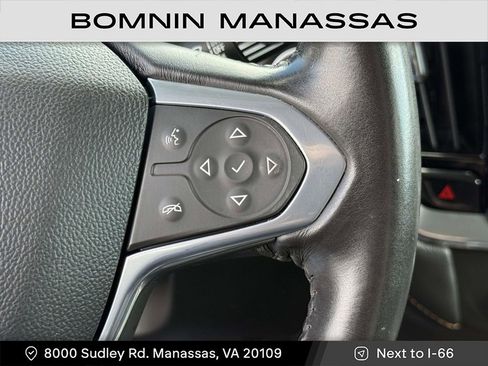 Used 2021 Chevrolet Traverse LT image 22