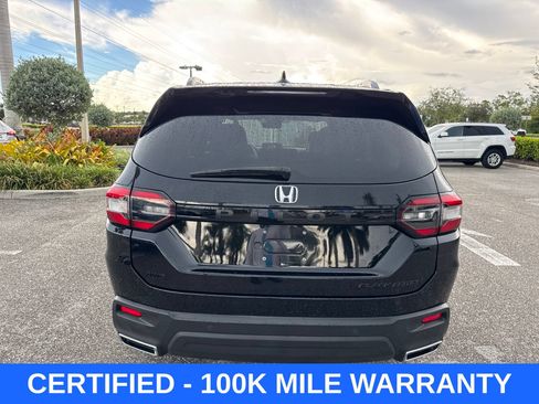 Certified 2025 Honda Pilot Black Edition image 4