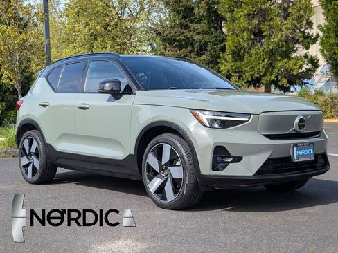 Used 2023 Volvo XC40 Recharge Plus AWD/4WD image 1