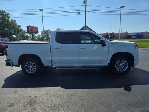 Used 2024 Chevrolet Silverado 1500 RST AWD/4WD image 4