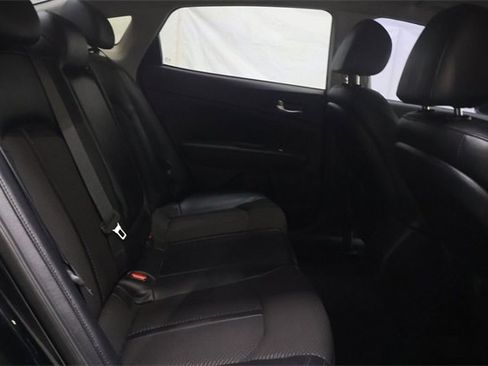 Used 2018 Kia Optima S w/ 18" Alloy Wheels Package image 15