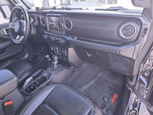 Used 2020 Jeep Gladiator Overland image 29