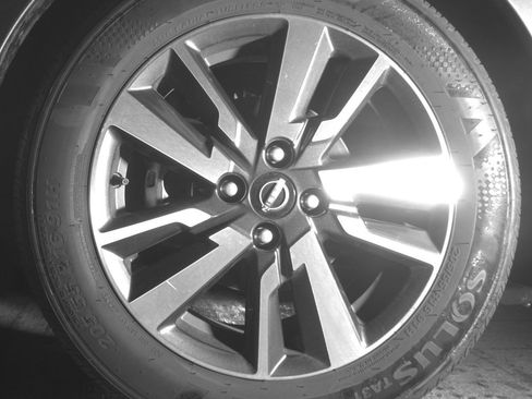 Used 2025 Nissan Versa SV image 12