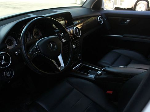 Used 2015 Mercedes-Benz GLK 350 4MATIC w/ Premium 1 Package image 14