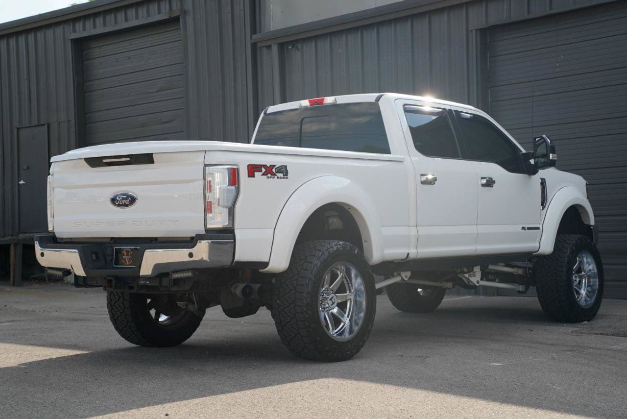 Used 2018 Ford F250 Lariat w/ Lariat Ultimate Package AWD/4WD image 10