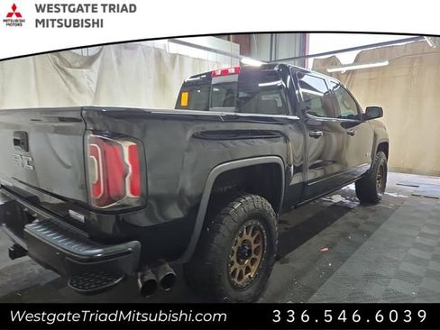 Used 2018 GMC Sierra 1500 SLT w/ All Terrain Package image 5