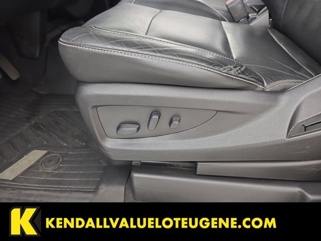 Used 2018 Chevrolet Silverado 1500 LTZ w/ Sport Package AWD/4WD image 28