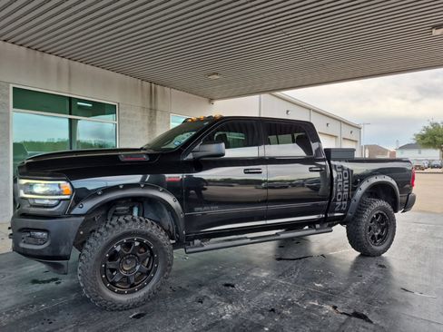 Used 2019 RAM 2500 Power Wagon AWD/4WD image 2
