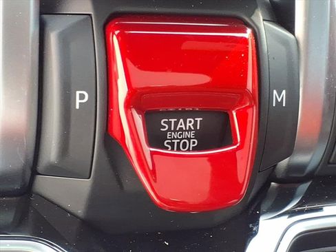 Used 2022 Lamborghini Urus image 21