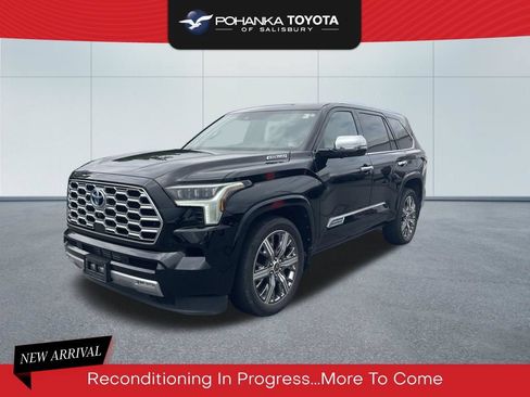 Used 2023 Toyota Sequoia Capstone AWD/4WD image 1