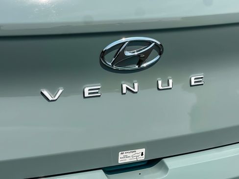 Certified 2026 Hyundai Venue SE FWD image 37