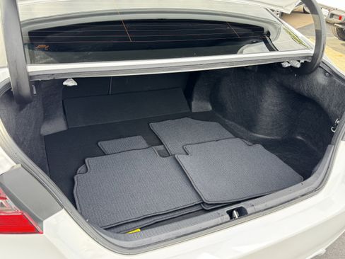 Used 2023 Toyota Camry SE image 35