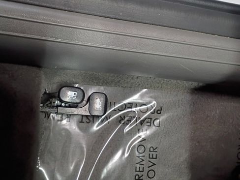 Certified 2025 Hyundai Elantra SEL image 23