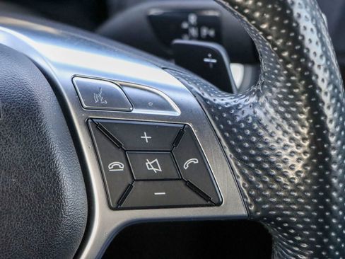 Used 2014 Mercedes-Benz E 350 Cabriolet image 34