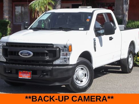 Used 2021 Ford F250 XL w/ Power Equipment Group RWD image 4