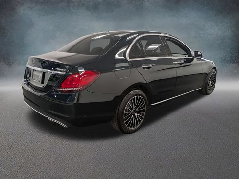 Used 2019 Mercedes-Benz C 300 4MATIC Sedan image 4